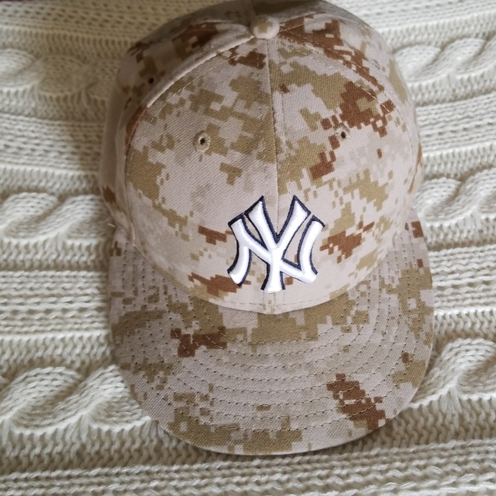 NY Yankees hat